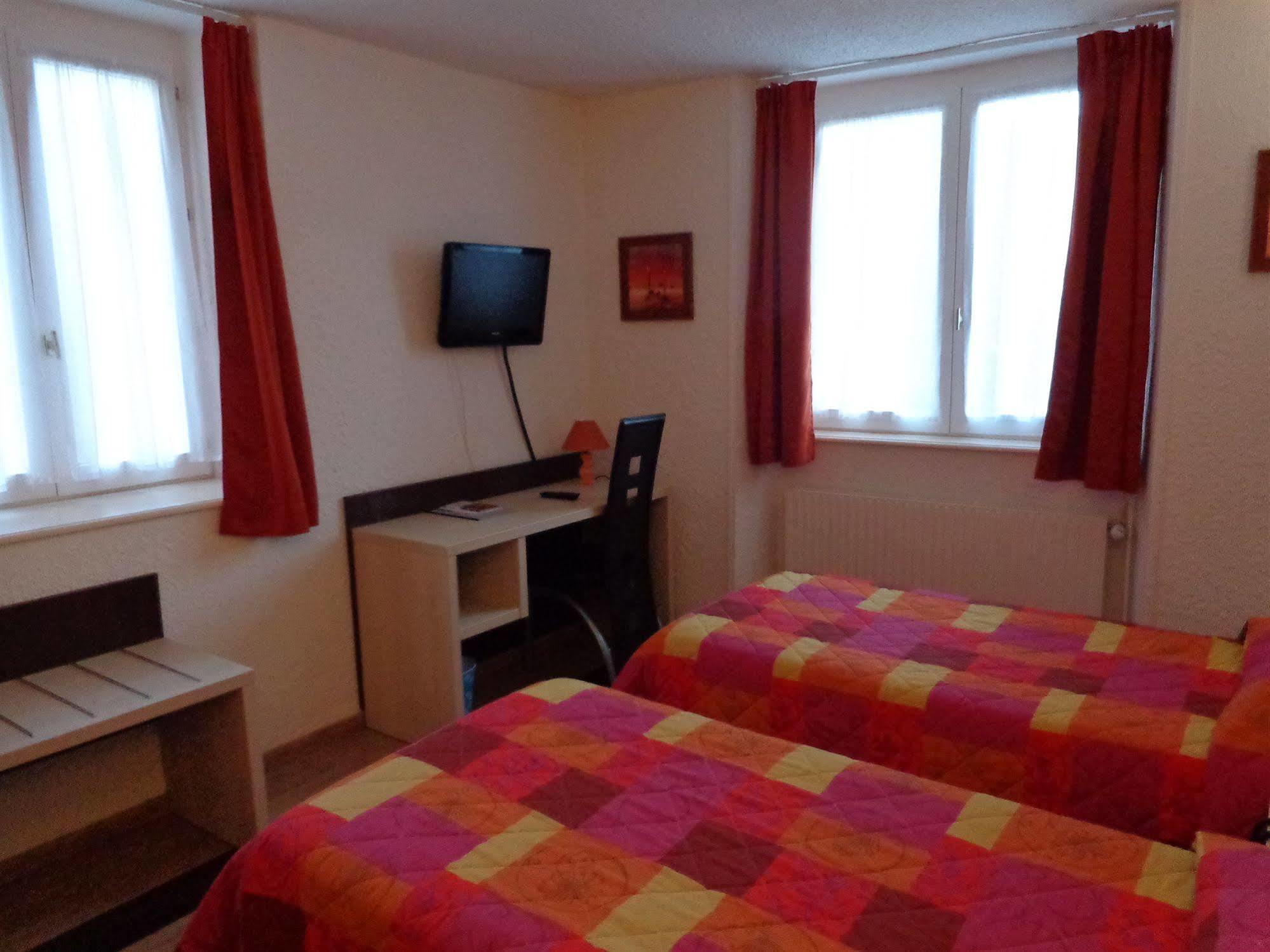 Cit'Hotel Du Tigre Verdun-sur-Meuse Exteriör bild
